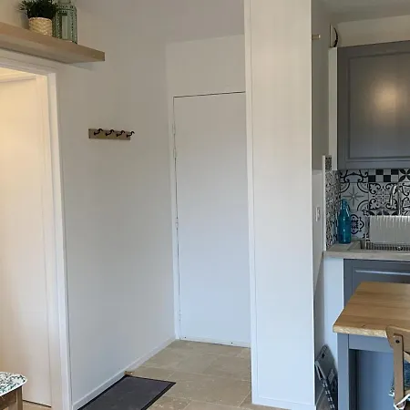 Rénové Proche Et Thalasso, 2 Pièces, Balcon, Wifi, Tv, équipements Bébé - - Fr-1-487-322 Appartement